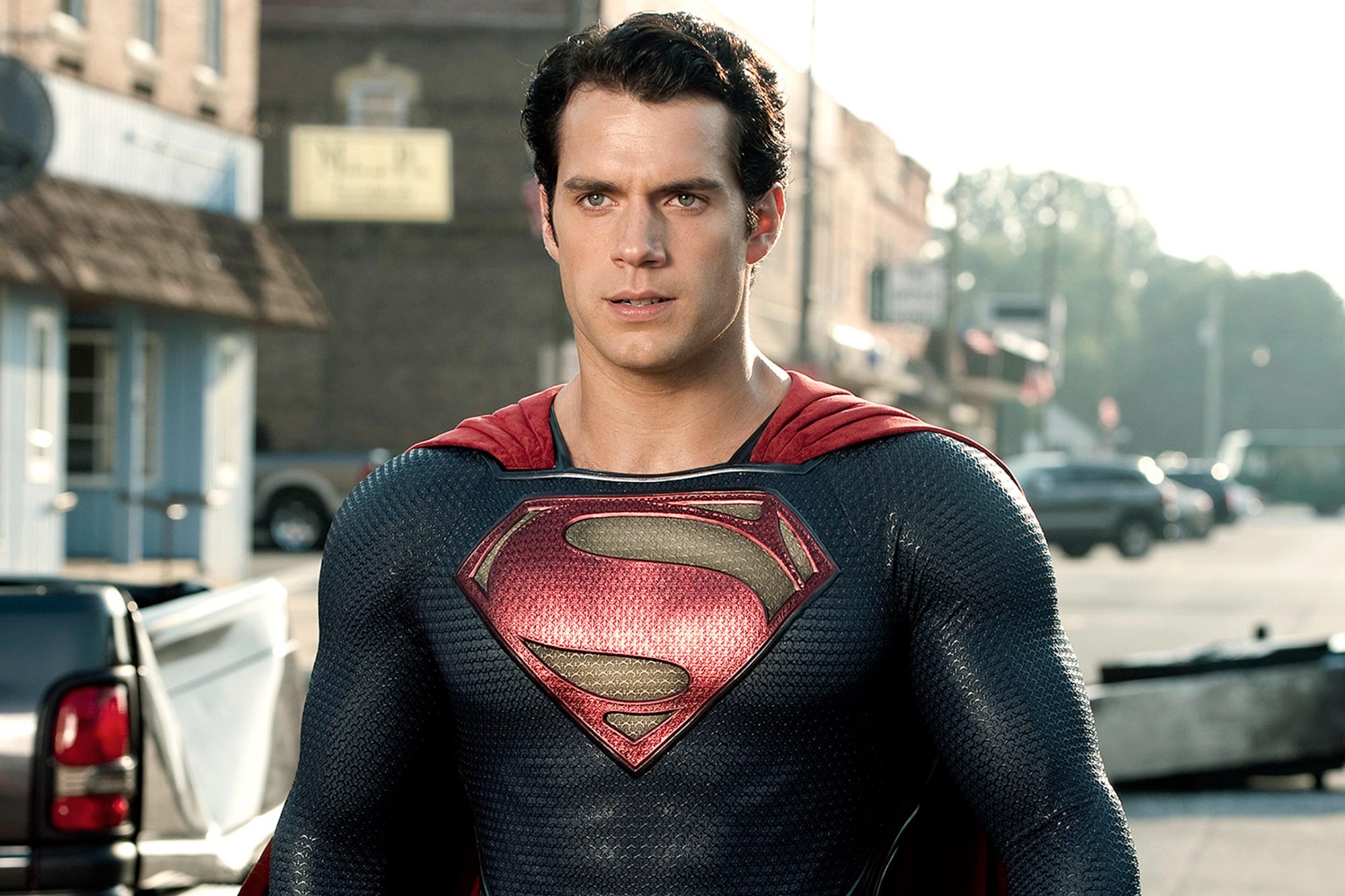Henry Cavill returns as Superman!!