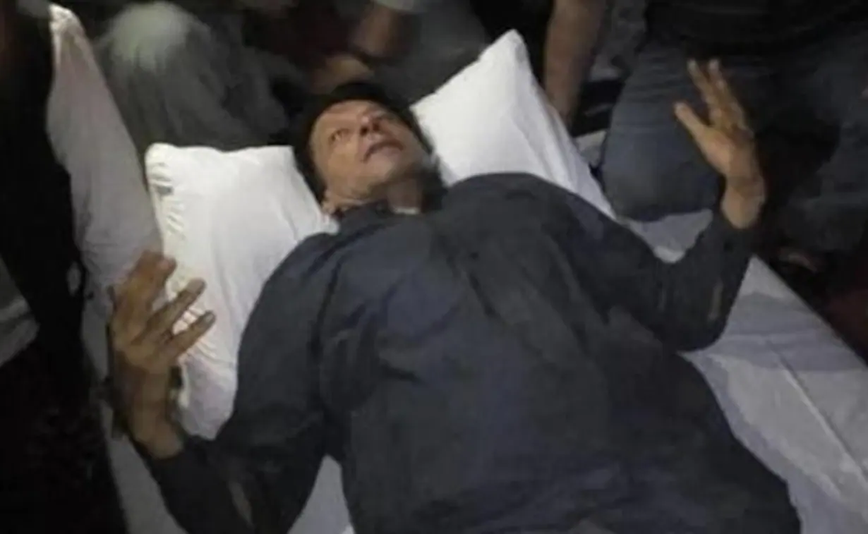 Former Pakistan captain Imran Khan Injured after firing in his rally