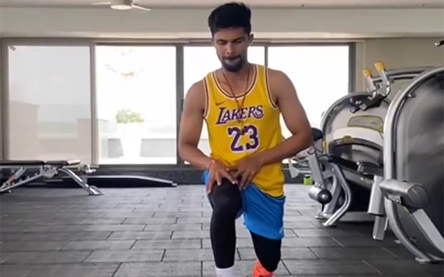 Ruturaj Gaikwad working out in gym (Source - Twitter)